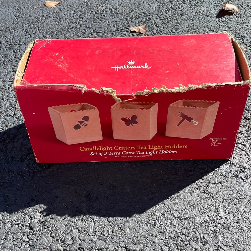 (2004) Hallmark terra cotta tea lights